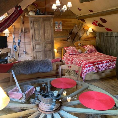Gite "Le Refuge" Dans Un Domaine De 7Ha Au Calme Vimoutiers Exterior photo